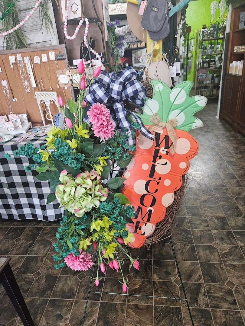 Amanda's Floral and Gift Shop - Image 1