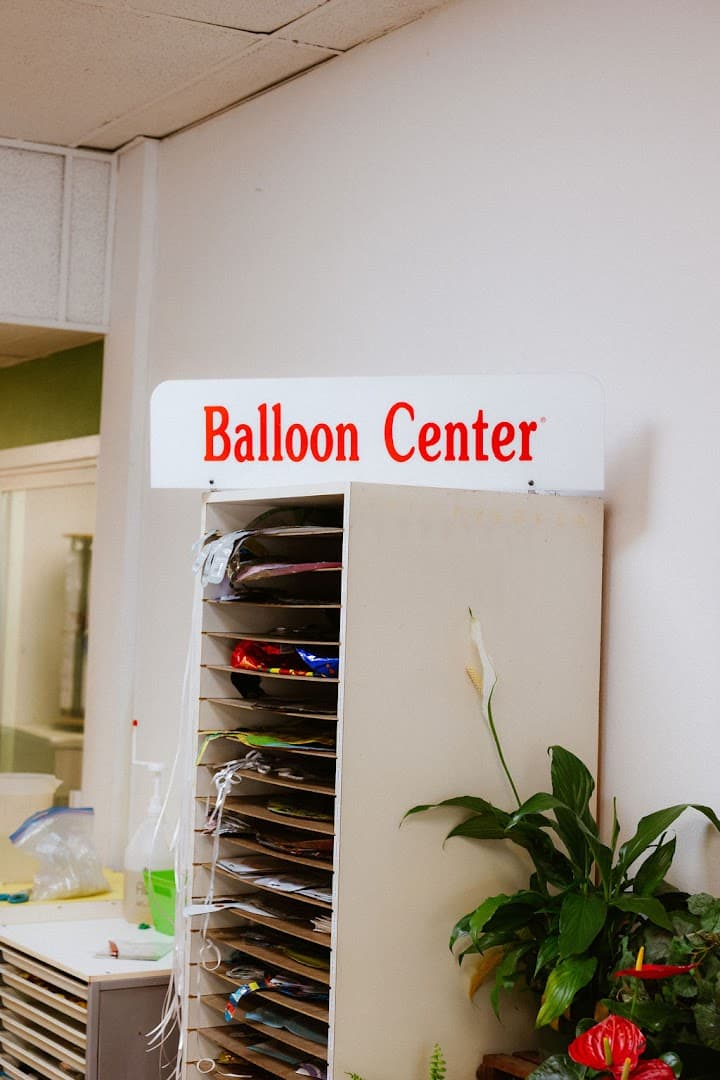 Peters And Sons Flowers & Gift - Image 1