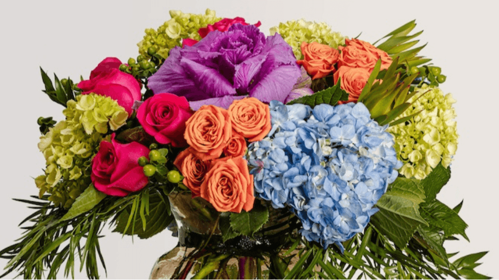 Martina's Flowers and Gifts - Image 1