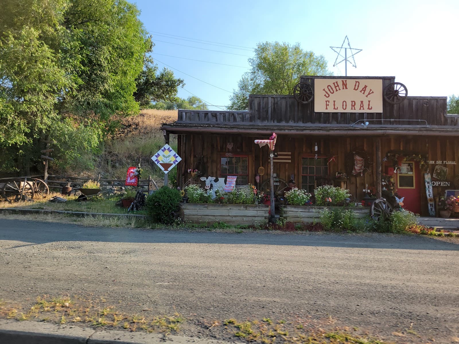 John Day Floral - Image 1