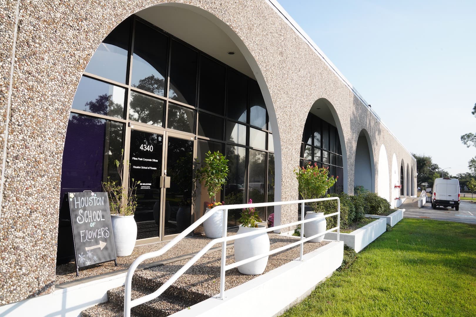 Houston School of Flowers - Image 1