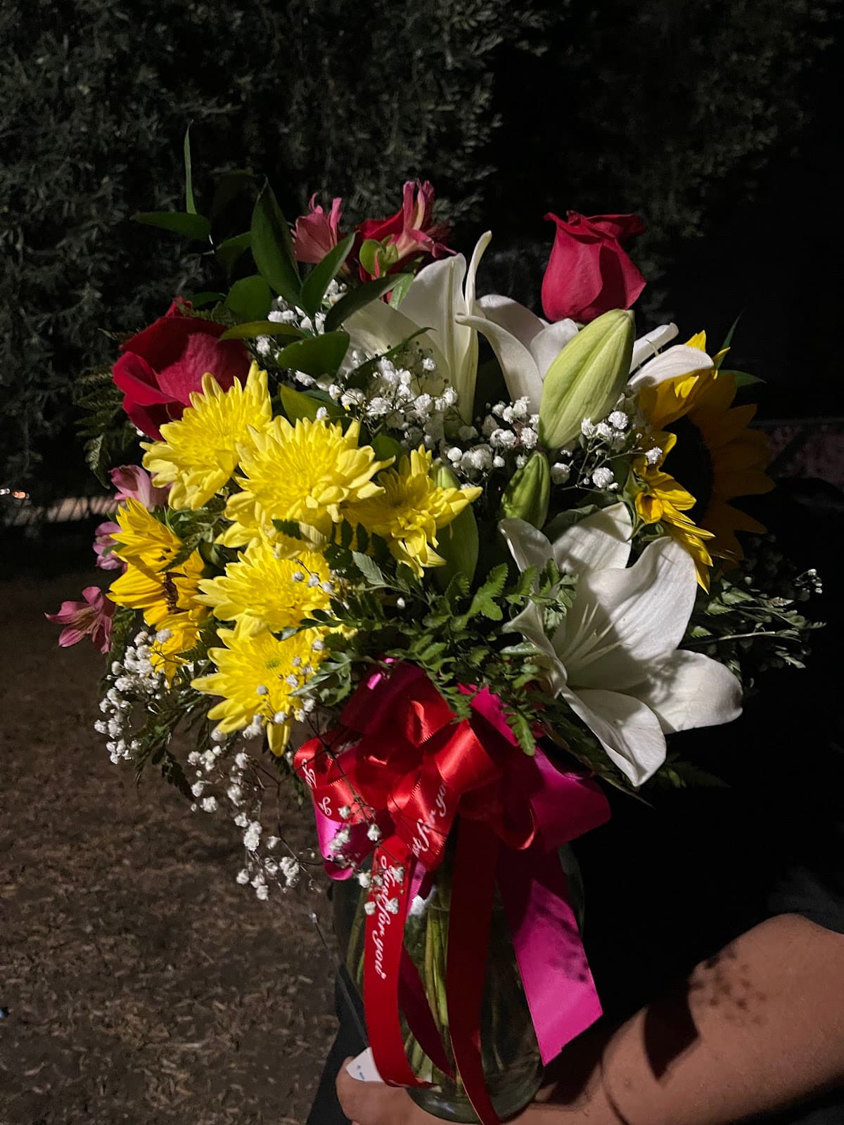 AlmaRosa’s Flower Shop - Image 1