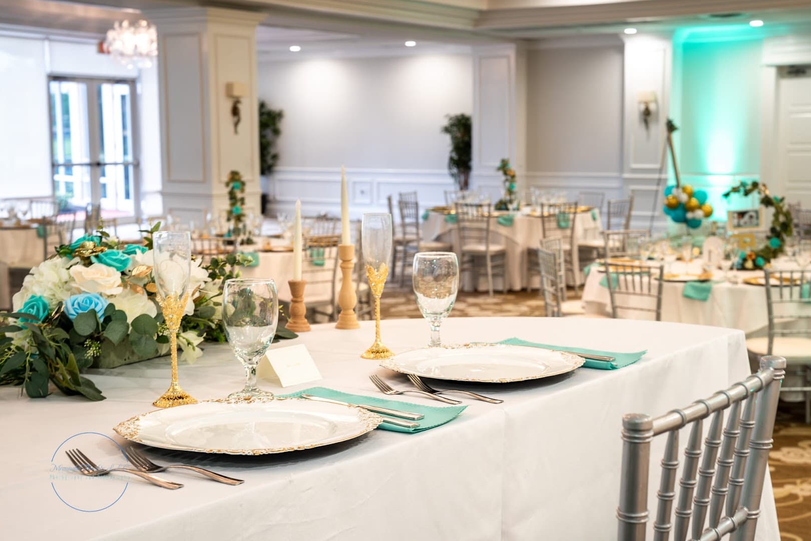 Decor and Design by Diana - Image 1