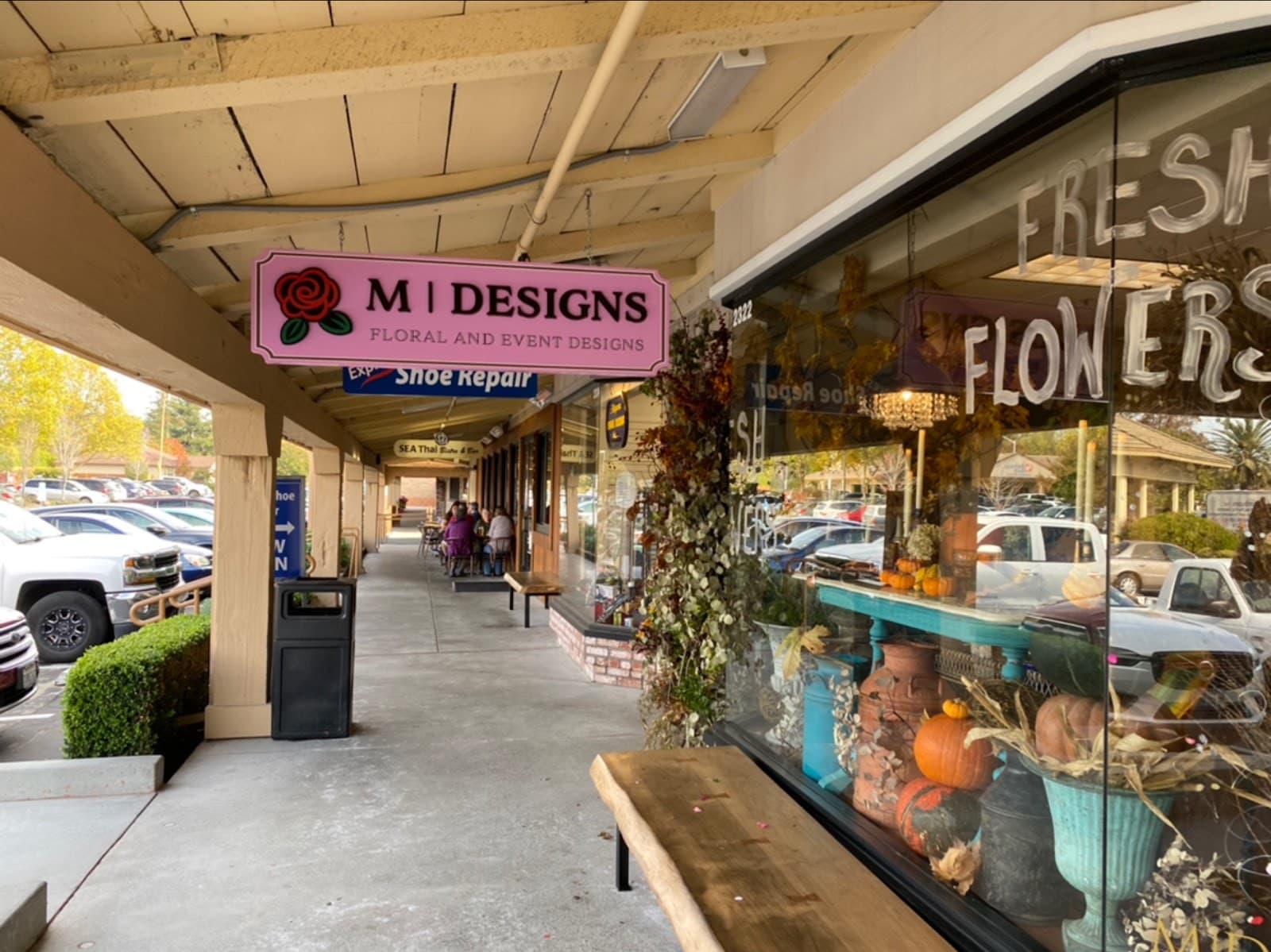 M Designs Floral and Event Designs - Image 1