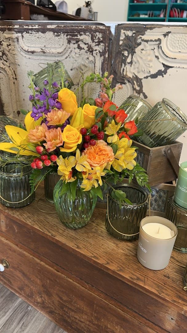 Bloomfield Florist - Image 1