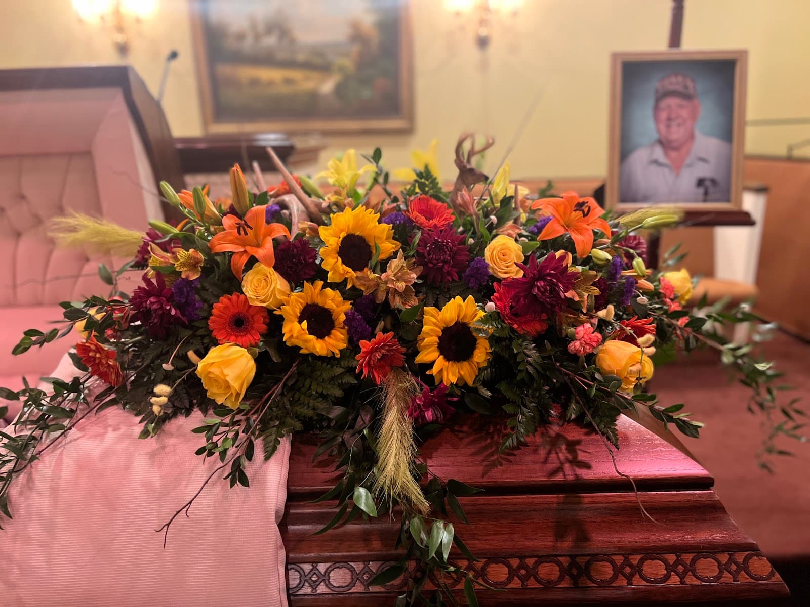 Flower Country – Castlewood, VA Flower Delivery - Image 1