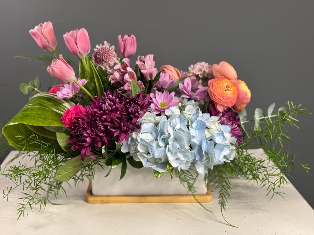 FE Flower Boutique - Flower Delivery Santa Rosa CA - Image 1