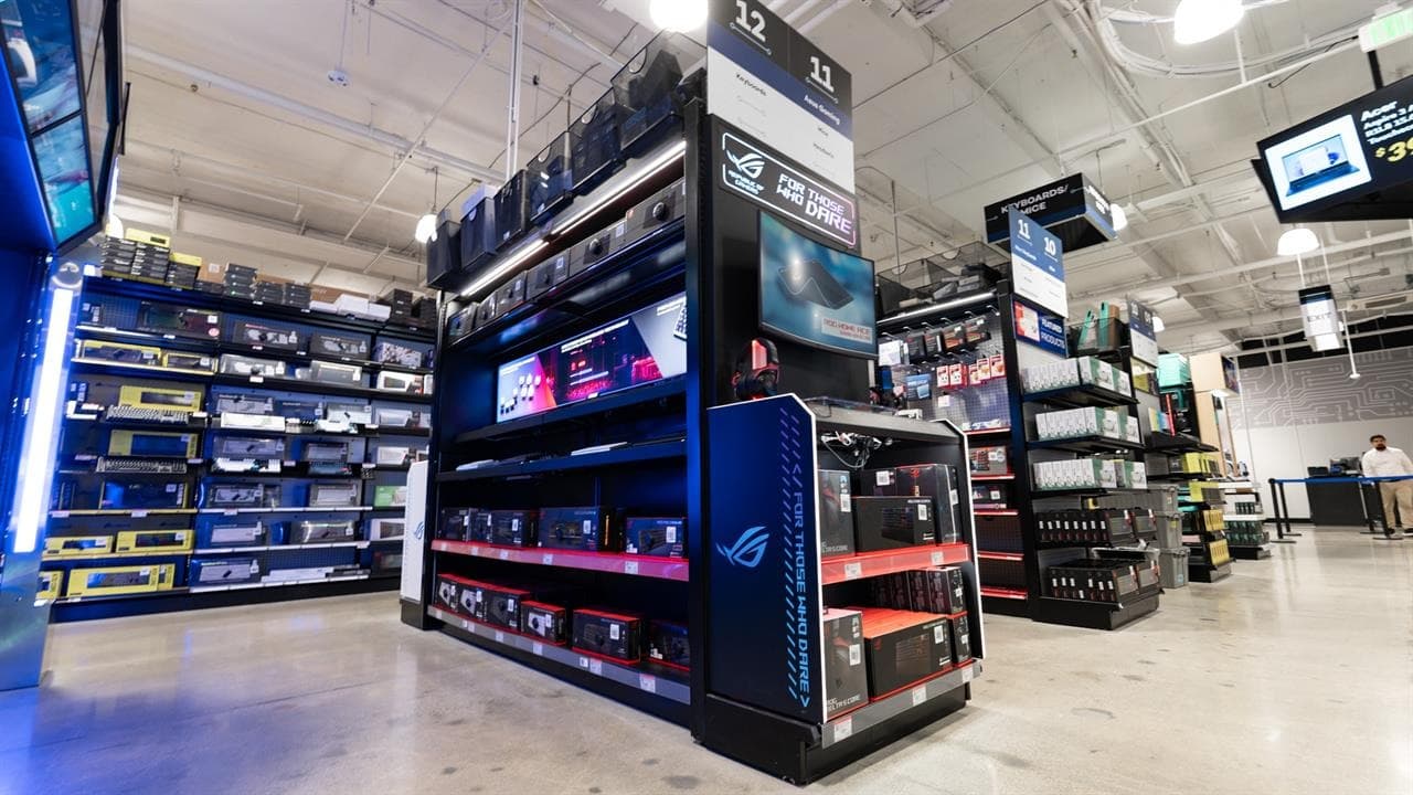 Micro Center - Image 1