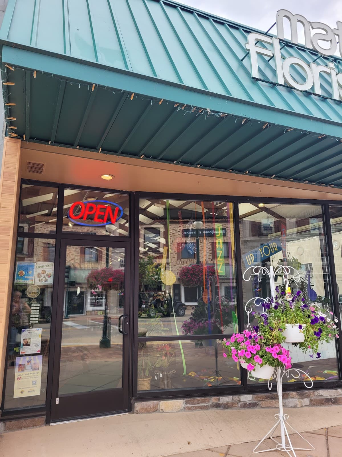 Matzke Florist - Image 1