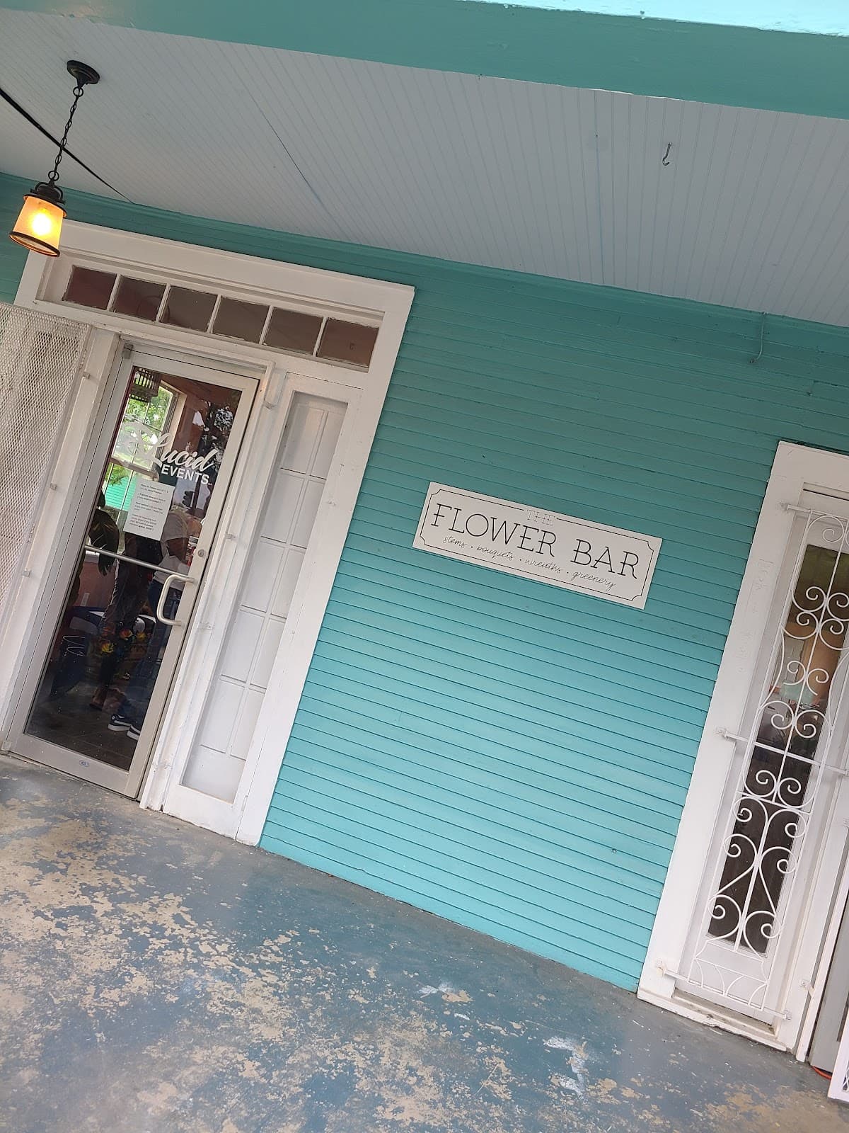 Blucid Floral - Image 1