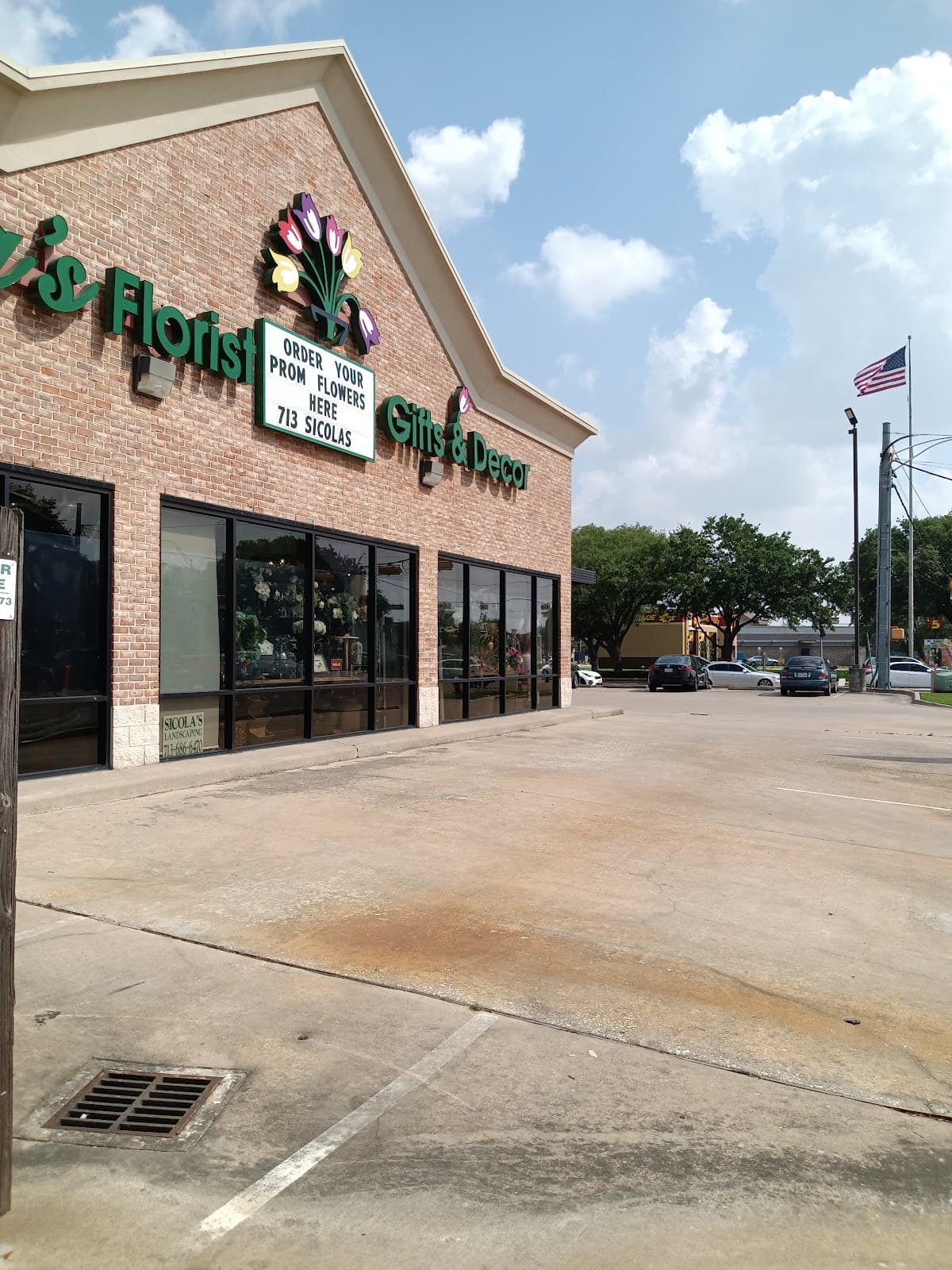 Sicola's Florist - Image 1