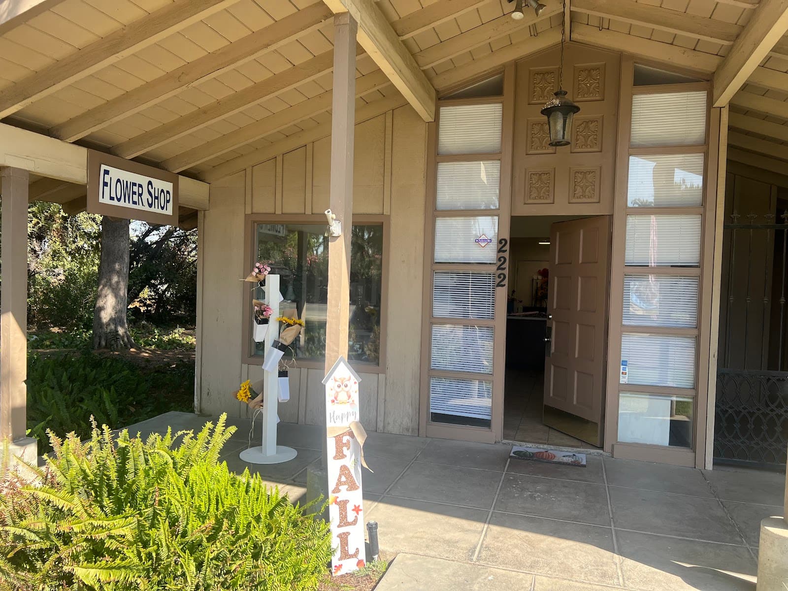 The Rose Of Sharon Florist 2 - Image 1