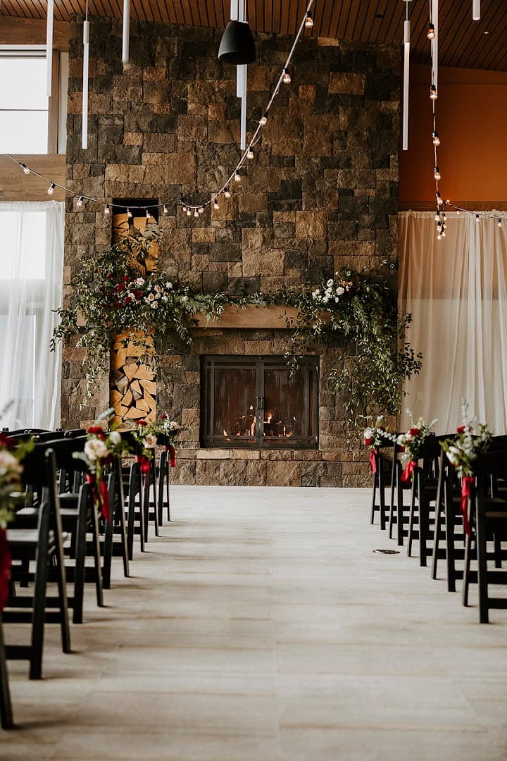 Bend Wedding Florist - Image 1