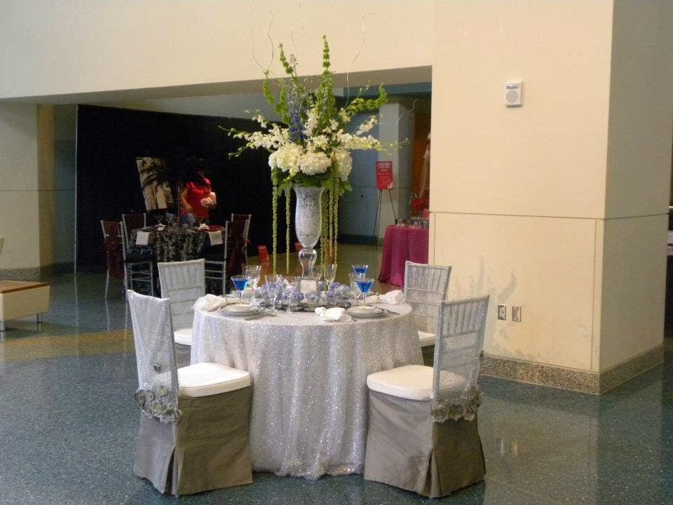 Deen's 15th Street Florist - Image 1