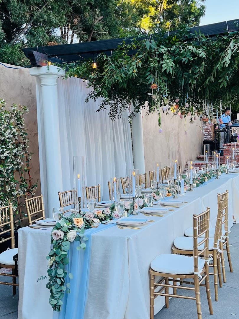 Lake Forest Floral Design - Image 1