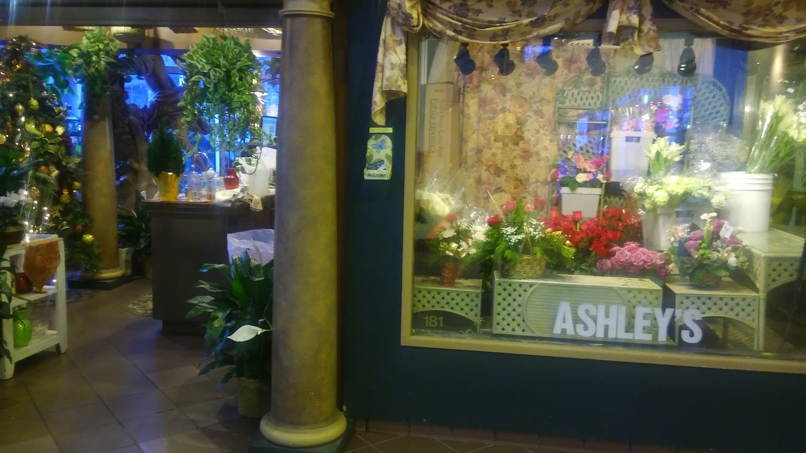 Ashley's Detroit MI Florist - Image 1