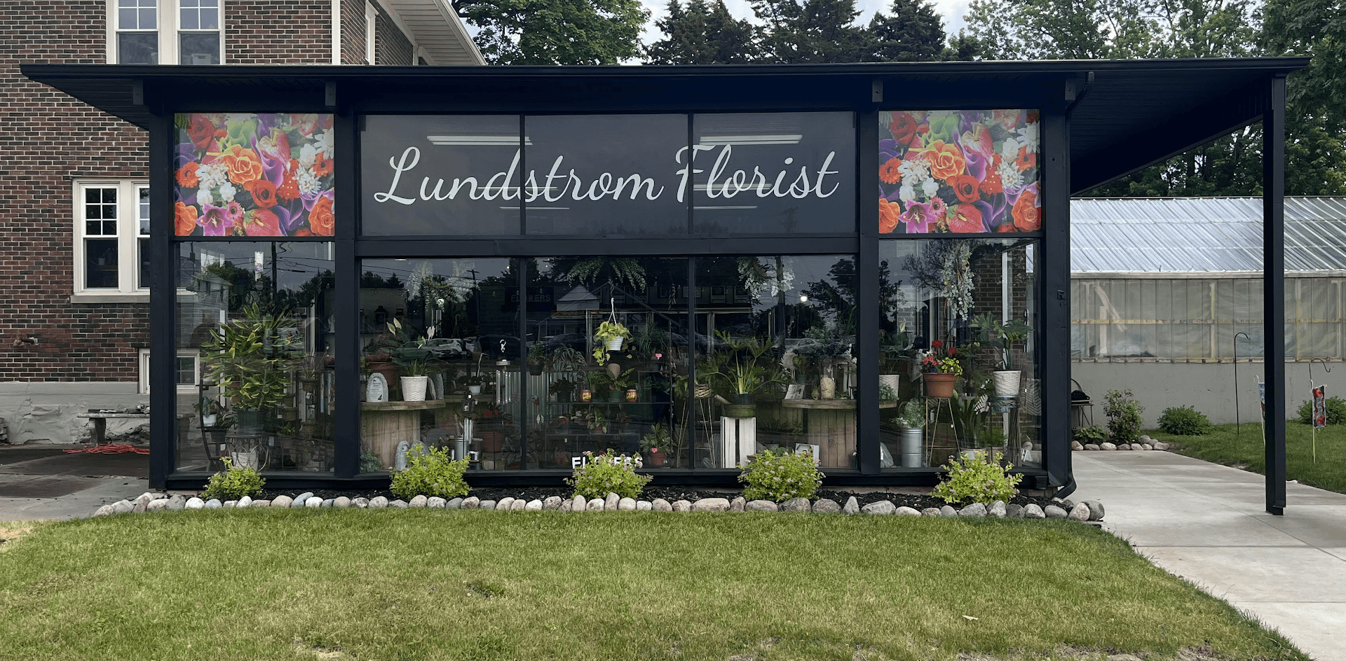 Lundstrom Florist & Greenhouse - Image 1