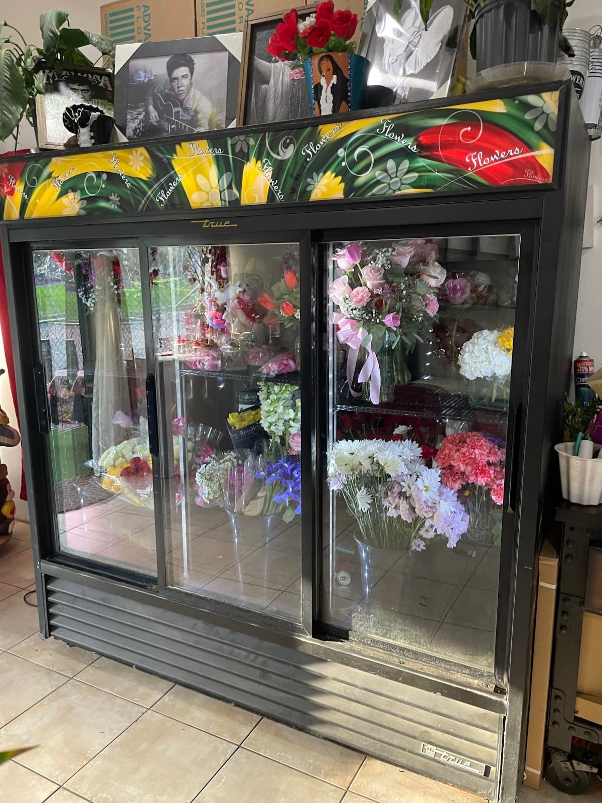 Estela's Flower Shop - Image 1