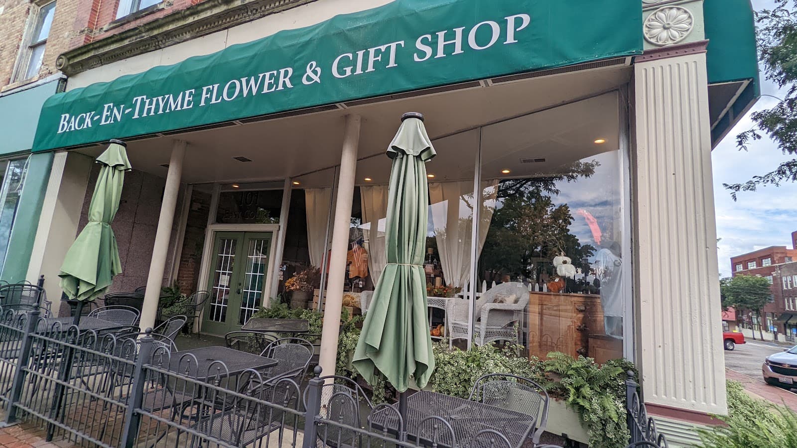 Back-En-Thyme Flower Shop - Image 1