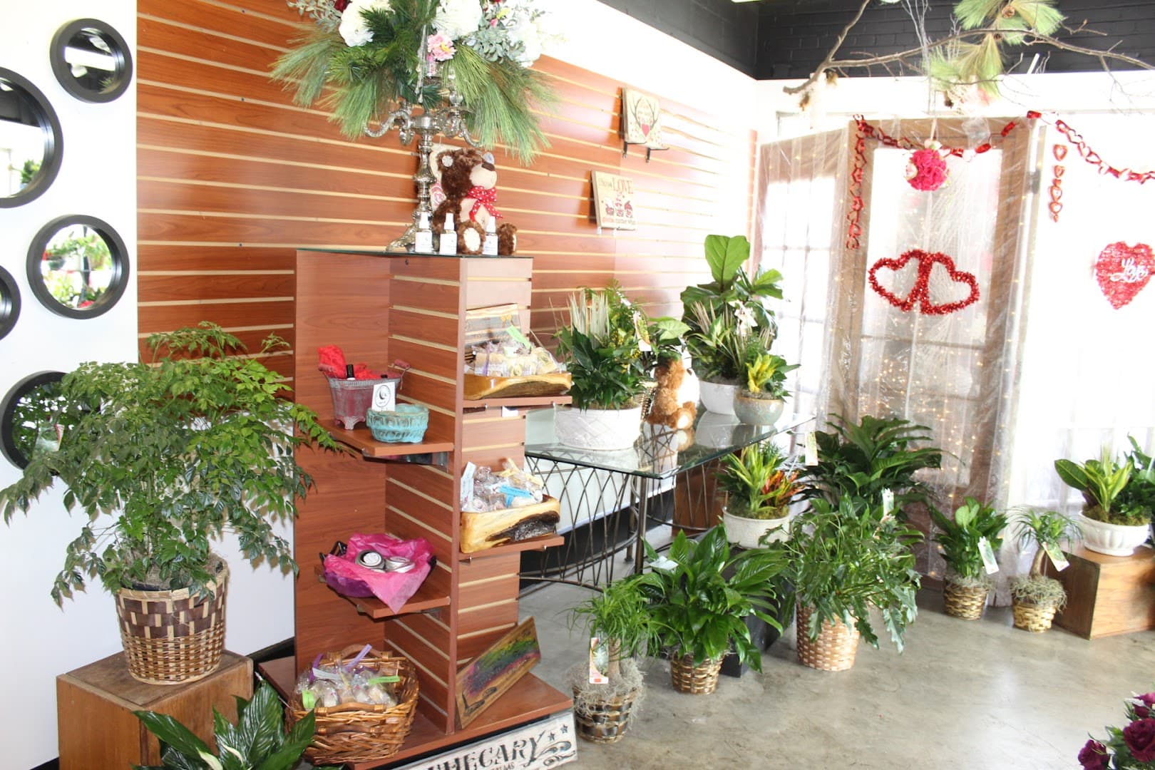 Custenborder Florist - Image 1