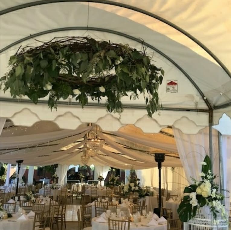 FLWRS & CO - Image 1