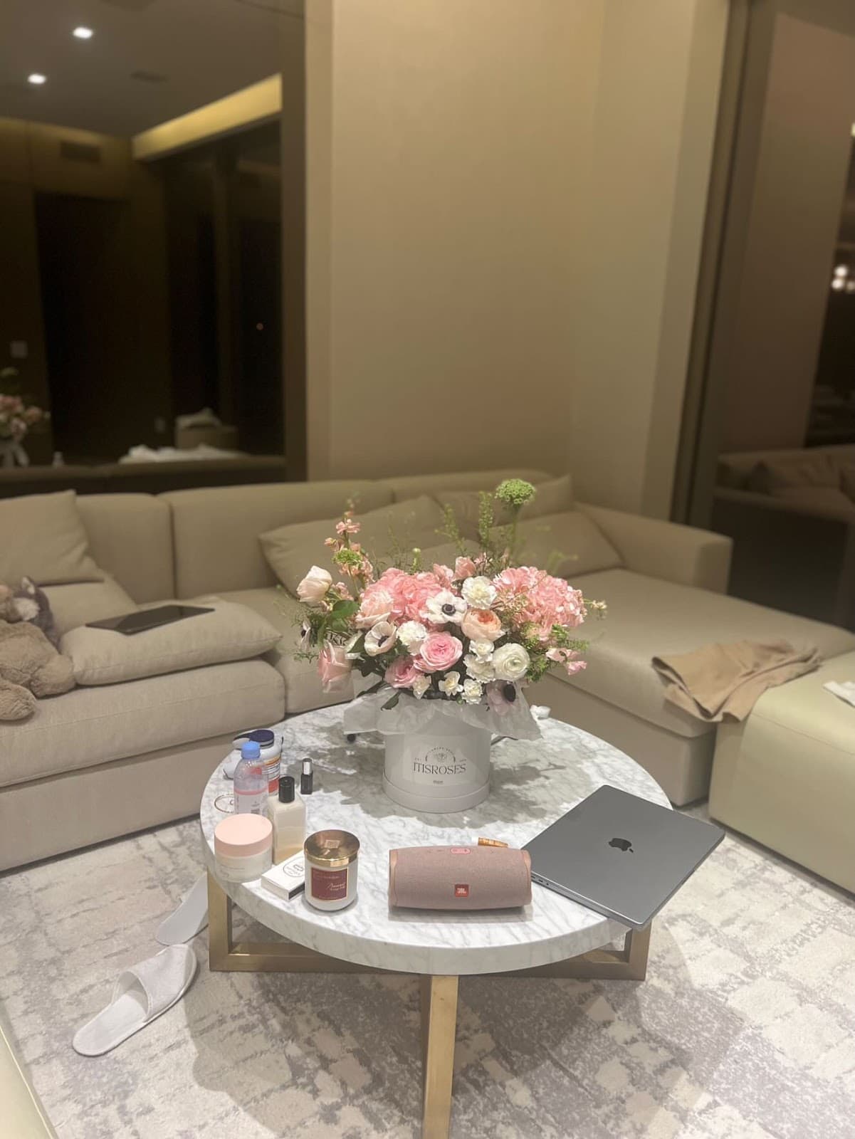 IT IS ROSES LLC - Image 1