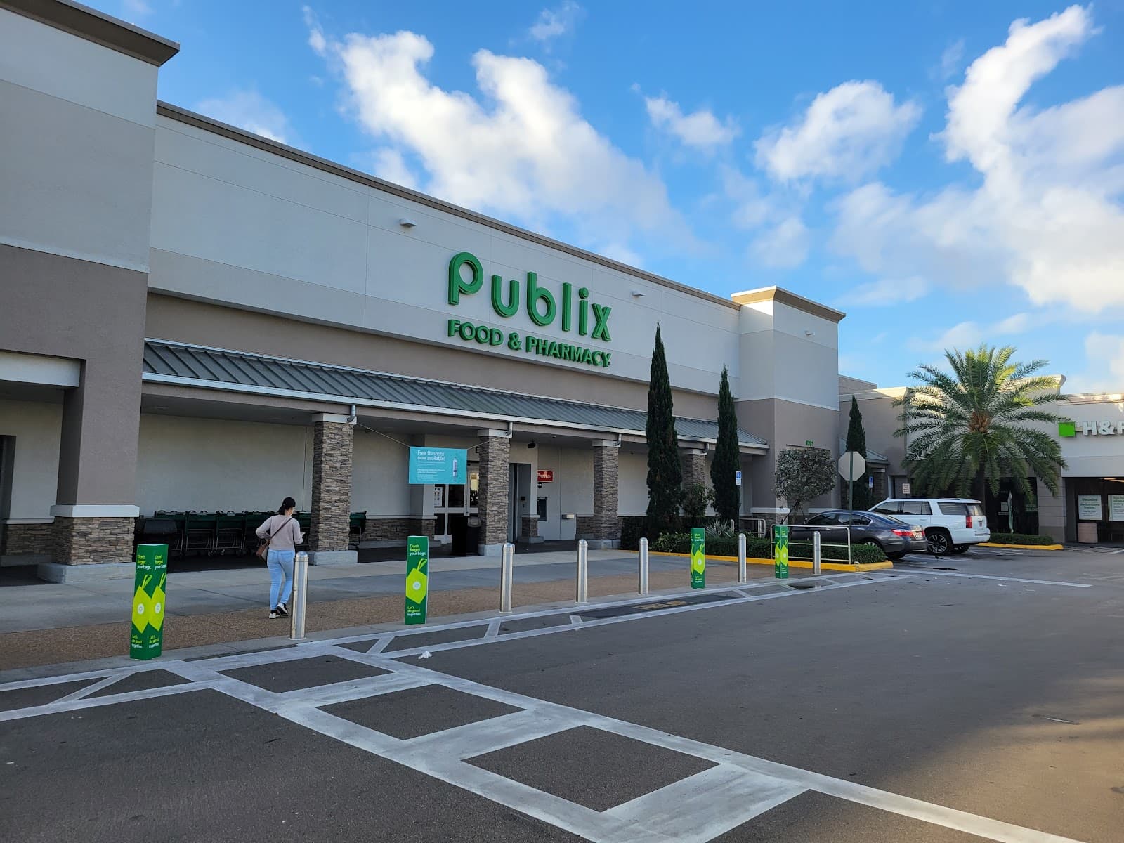 Publix Super Market at Sunrise Boulevard - Image 1