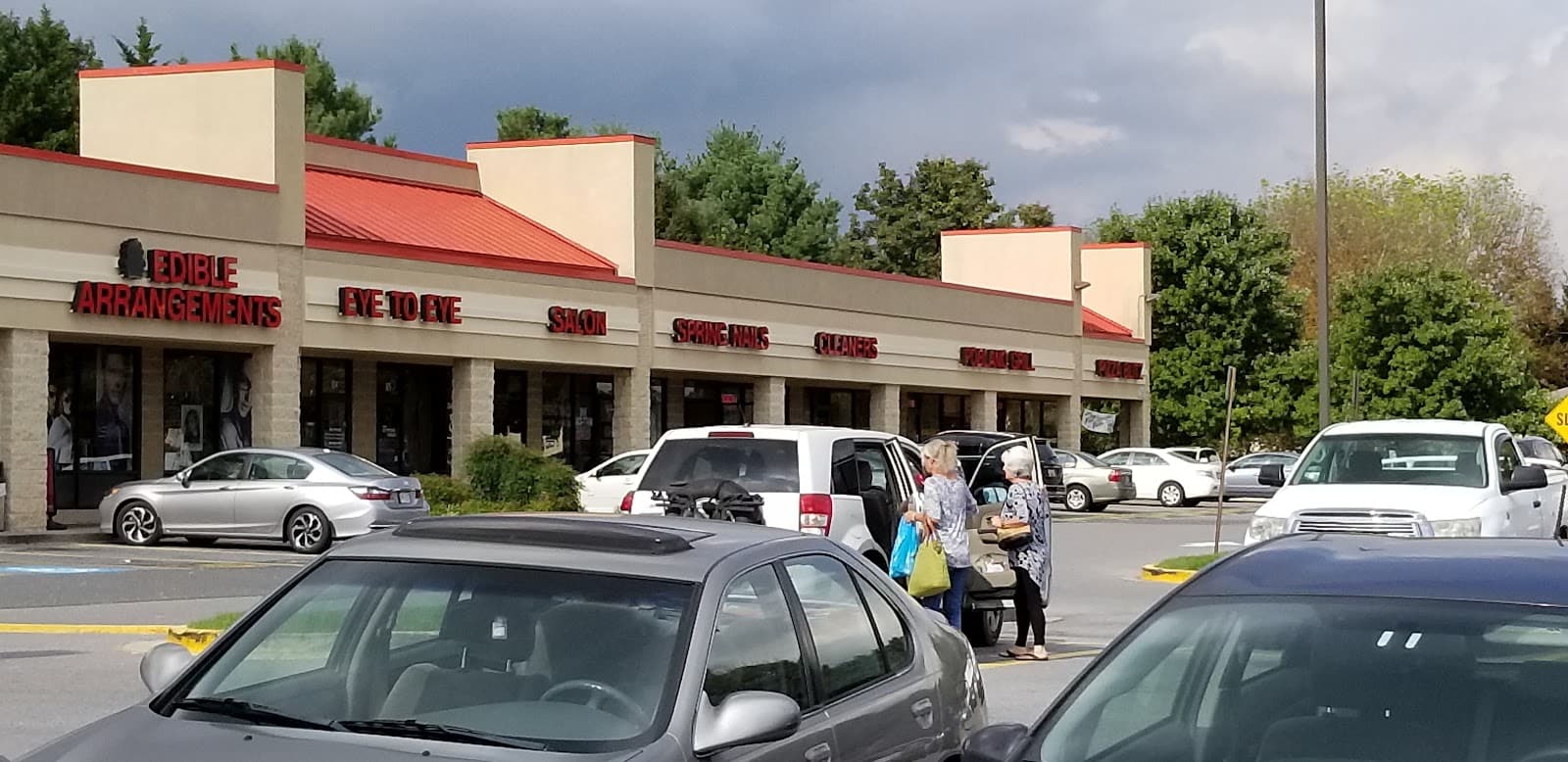 Edible Arrangements - Image 1