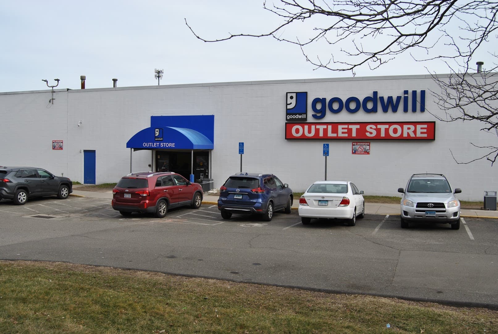 Goodwill Outlet Store - Image 1