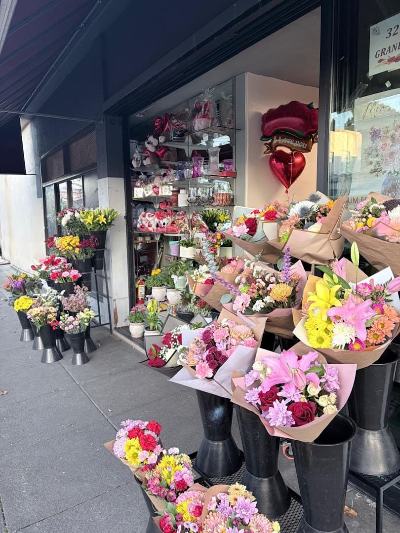 Grand Flowers - Image 1