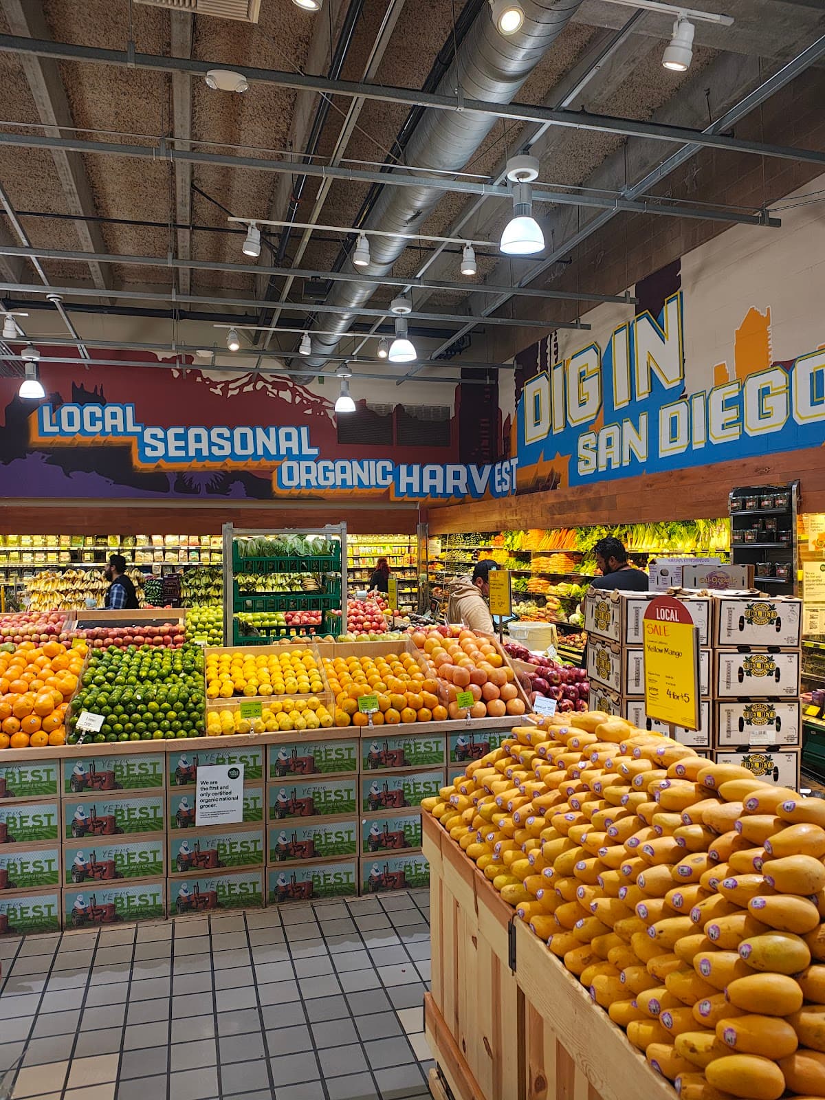 Whole Foods Market Floral - Image 1