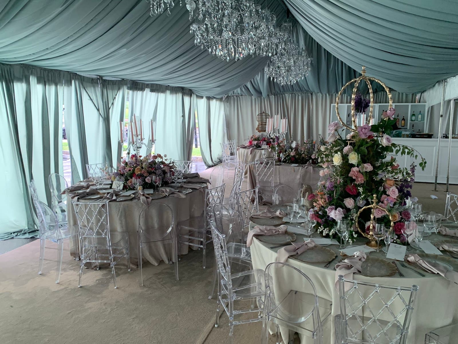 Fresh Designs Florist - Image 1