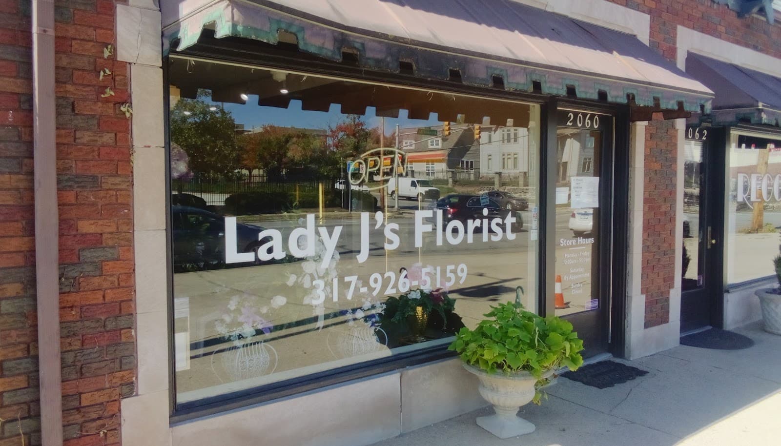 Lady J's Florist - Image 1