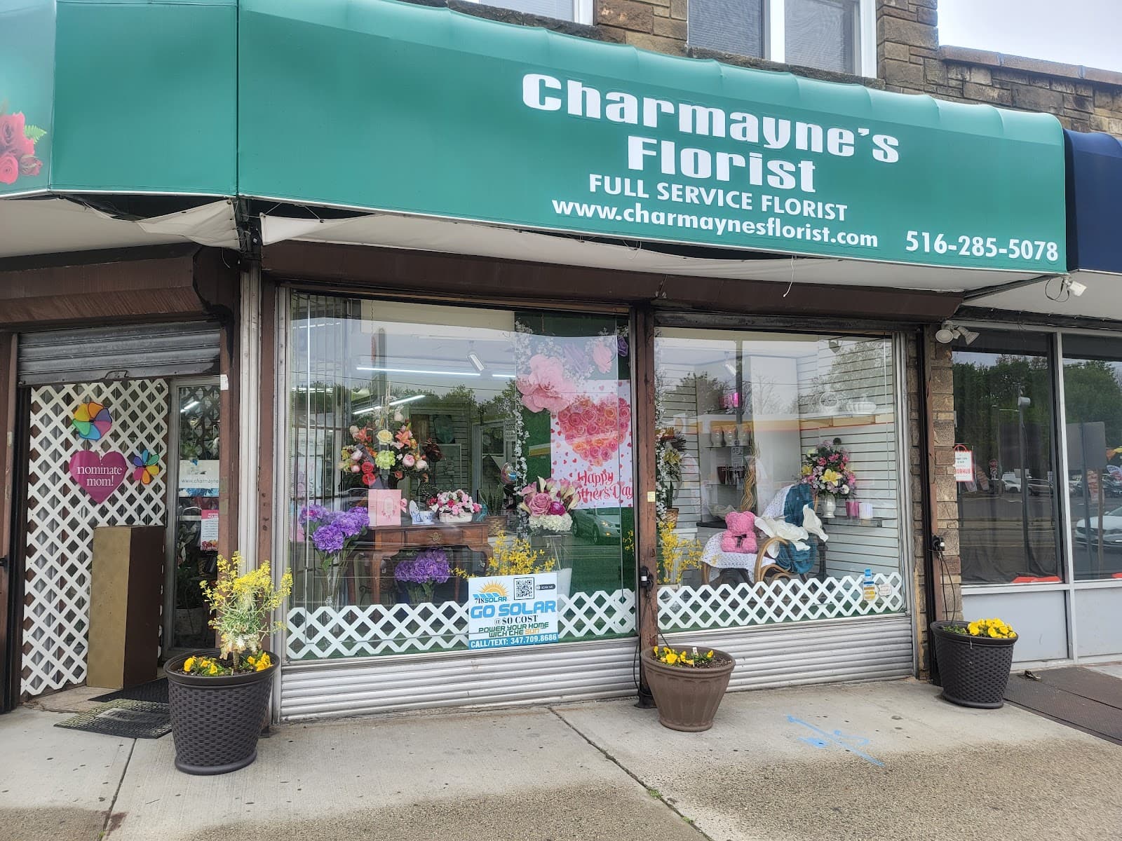 Charmayne's Florist & Cake - Image 1