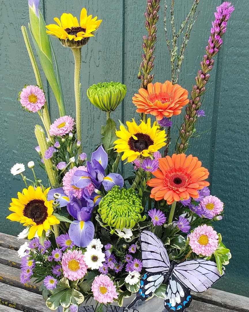 Country Gardens Blair Florist - Image 1