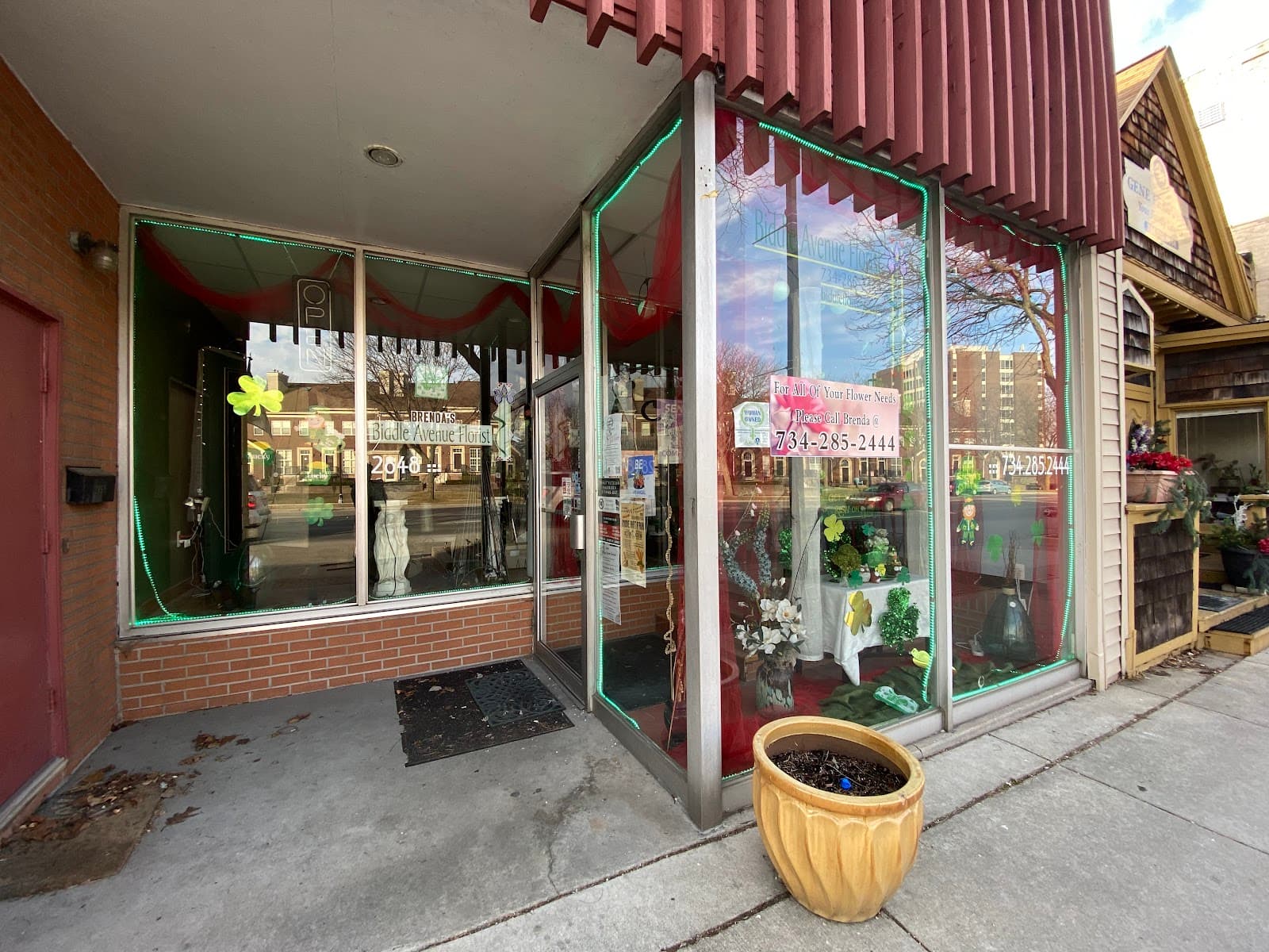 Brenda's Biddle Avenue Florist - Image 1