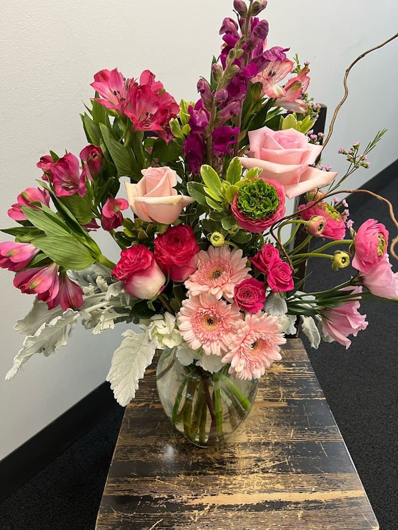 Seulberger's Florist & Gifts - Image 1