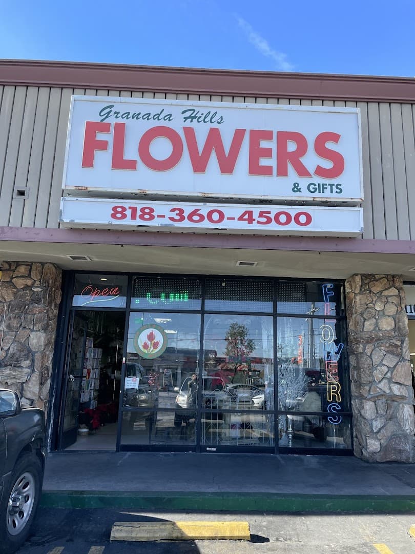 Granada Hills Flowers - Image 1
