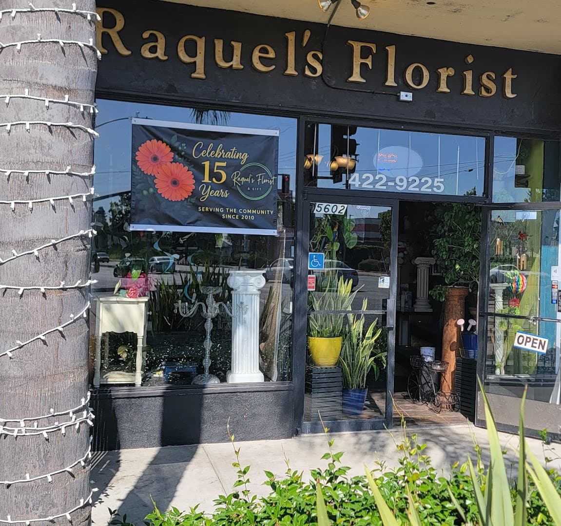 Raquel's Florist - Image 1