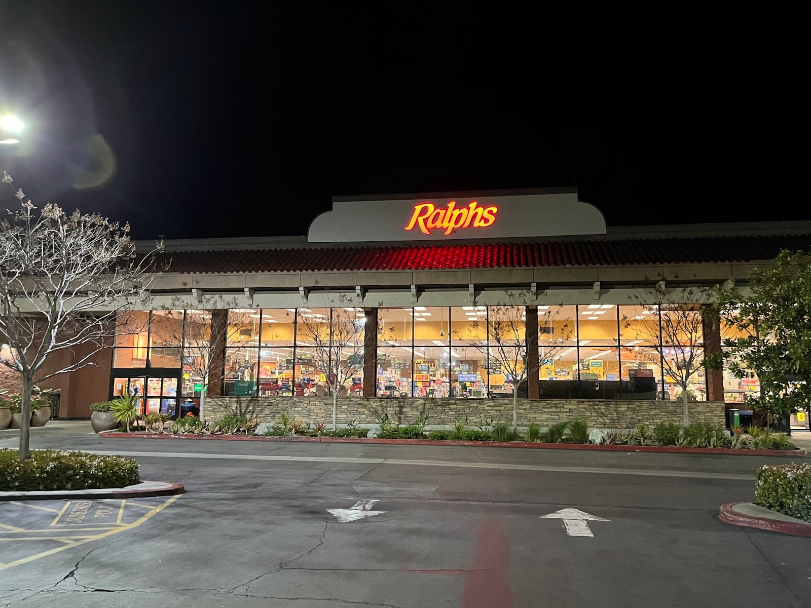Ralphs - Image 1