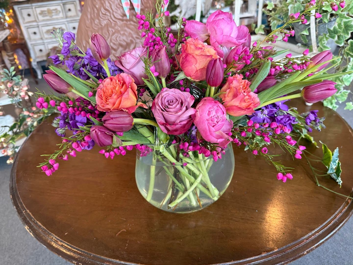Good Gracious Boutique & Flowers - Image 1