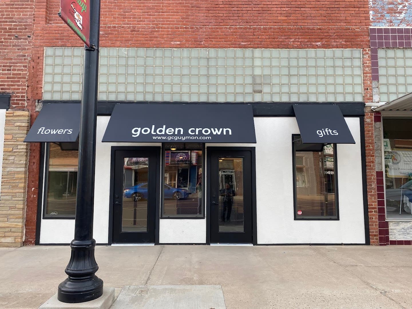 Golden Crown - Image 1