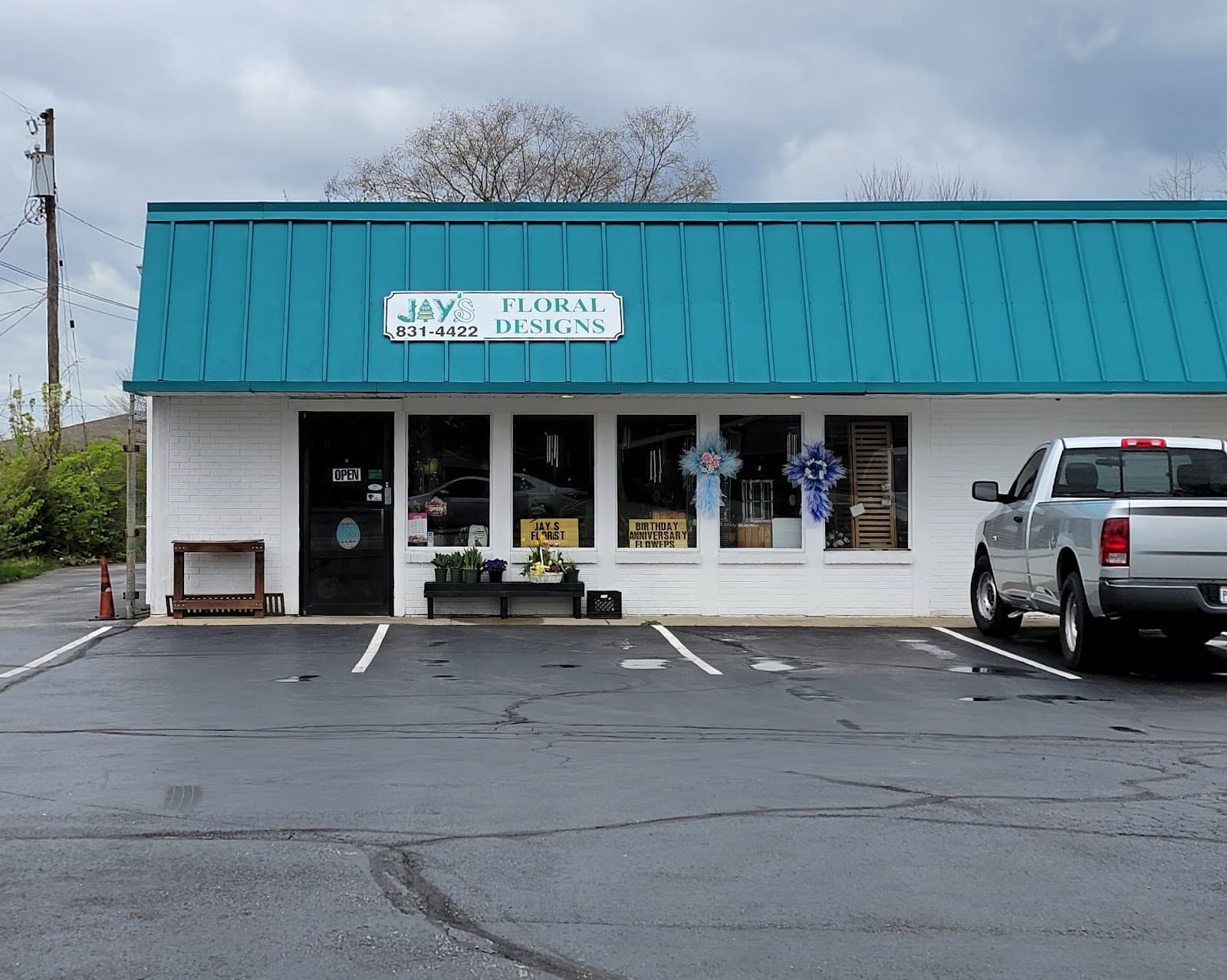 Jay's Florist - Image 1