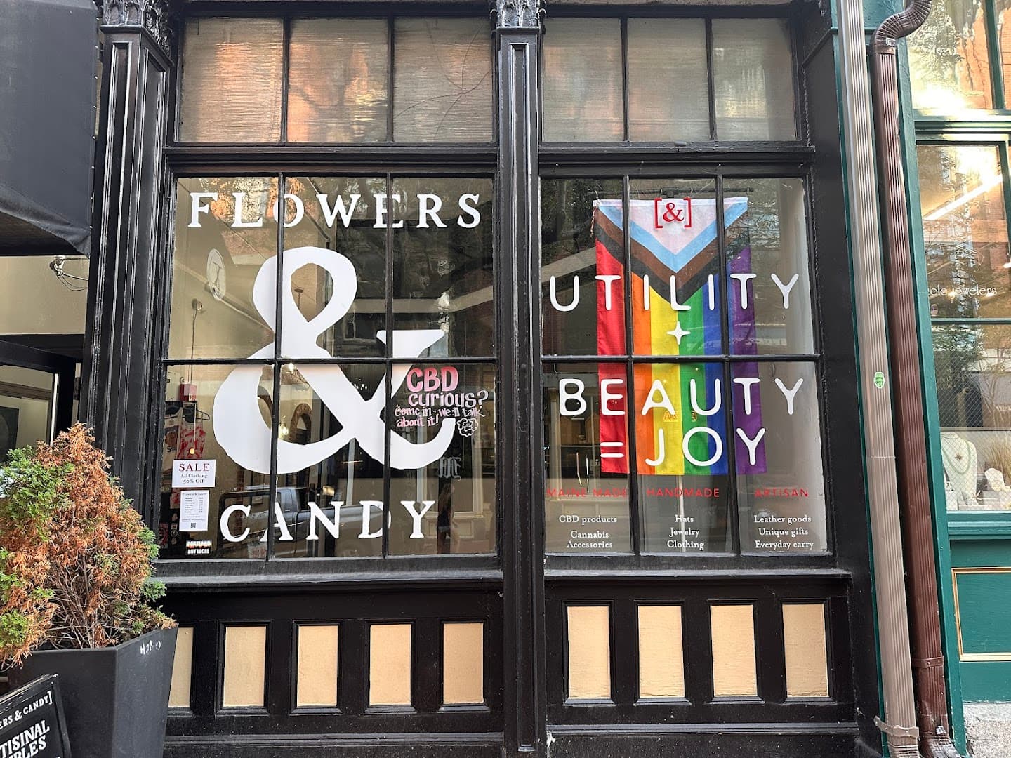 Flowers & Candy - Image 1