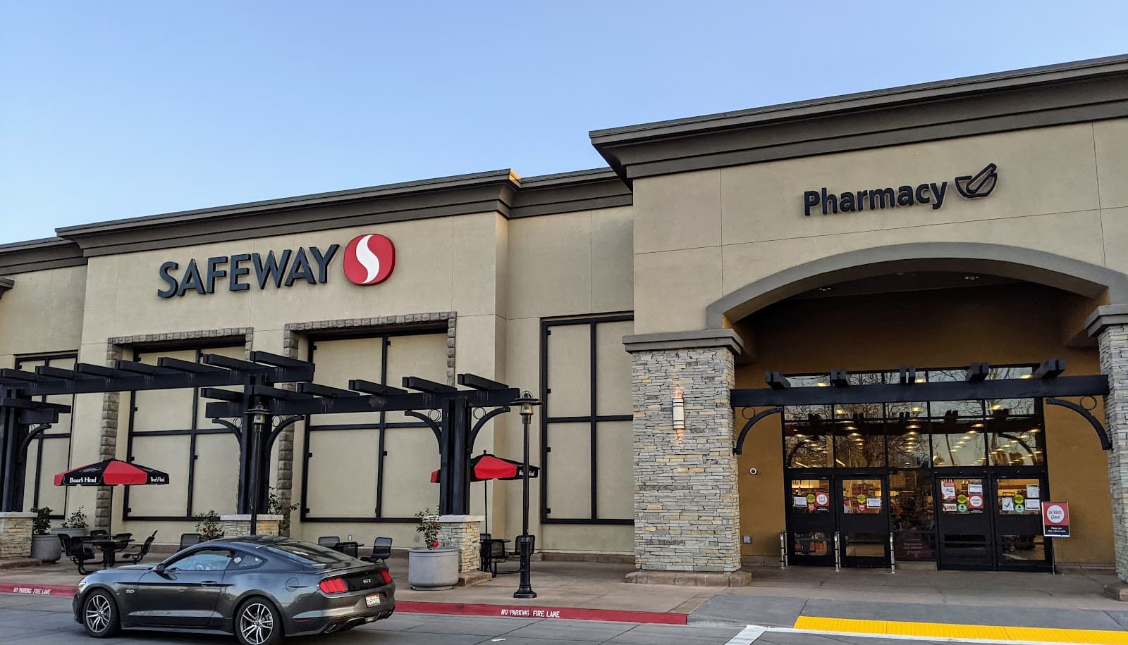 Safeway Floral - Image 1