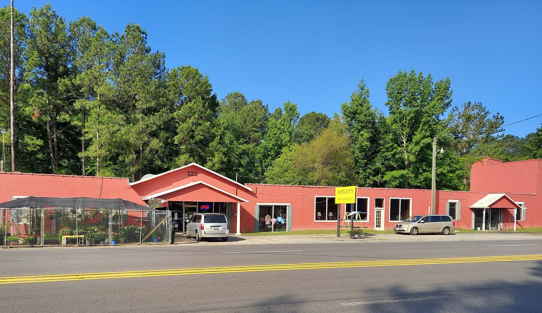 Ashley's Antiques & Florist - Image 1
