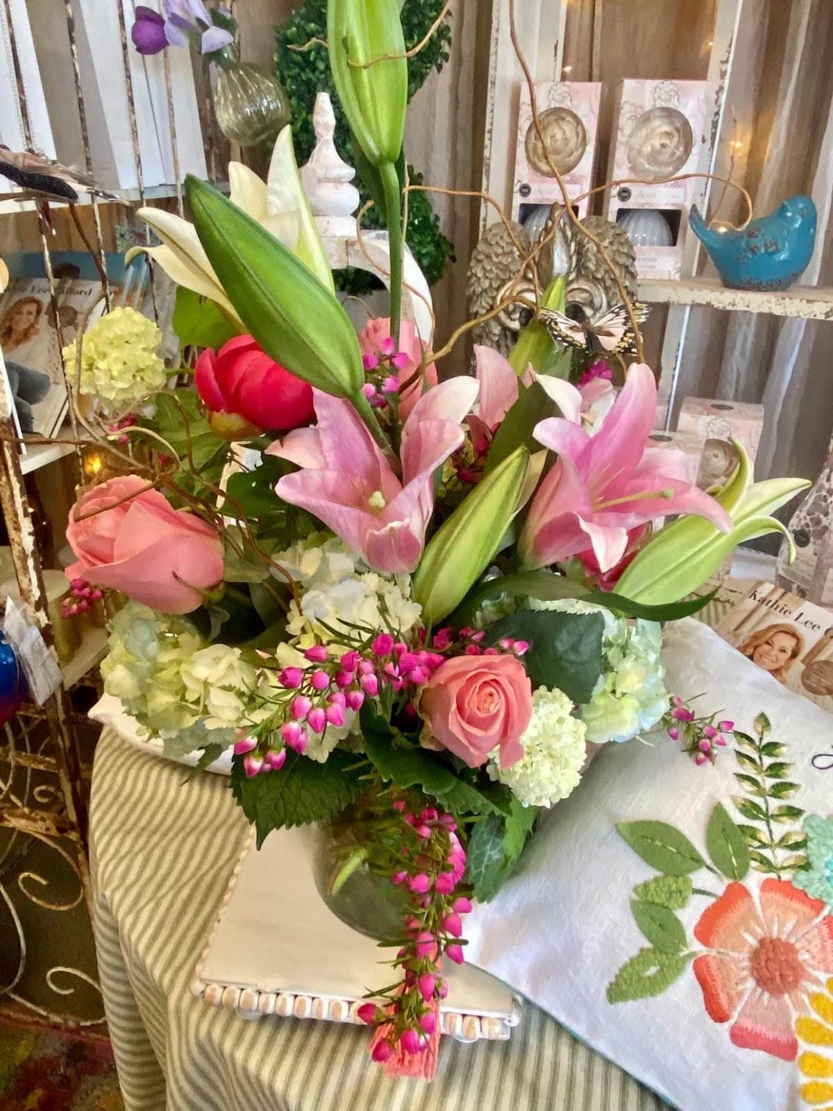 Darlene's Flower & Gift Shop - Image 1