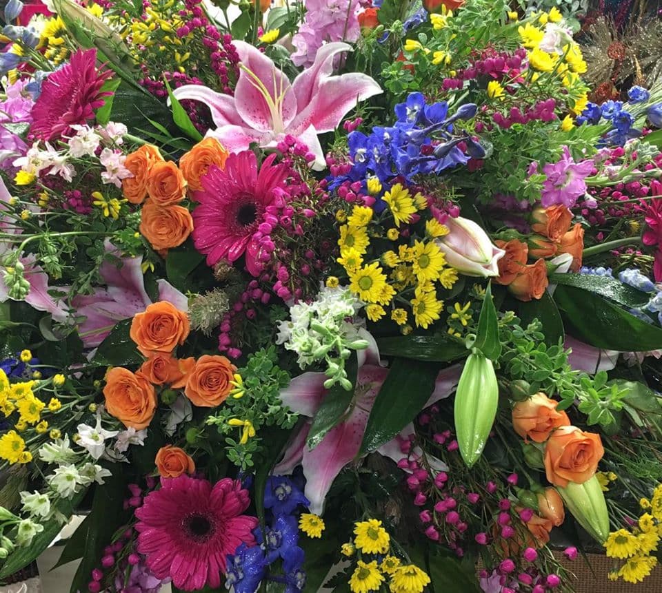 Cajun Florist & Gifts - Image 1