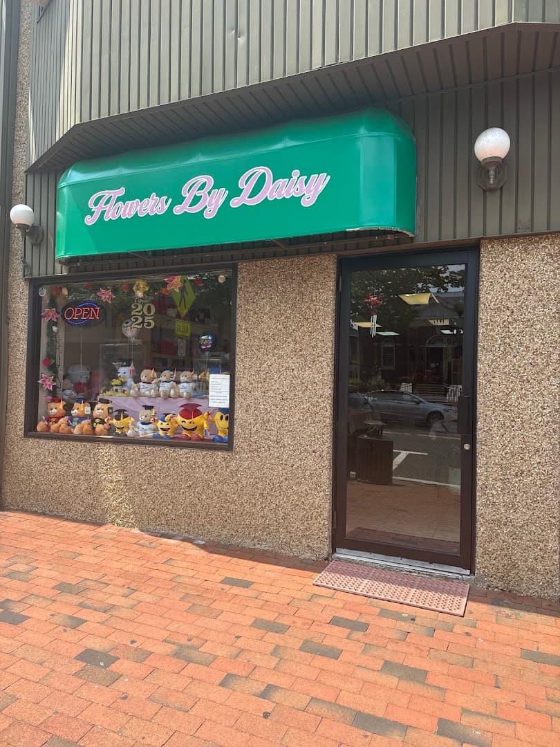 Flowers By Daisy Gift & Services - Image 1