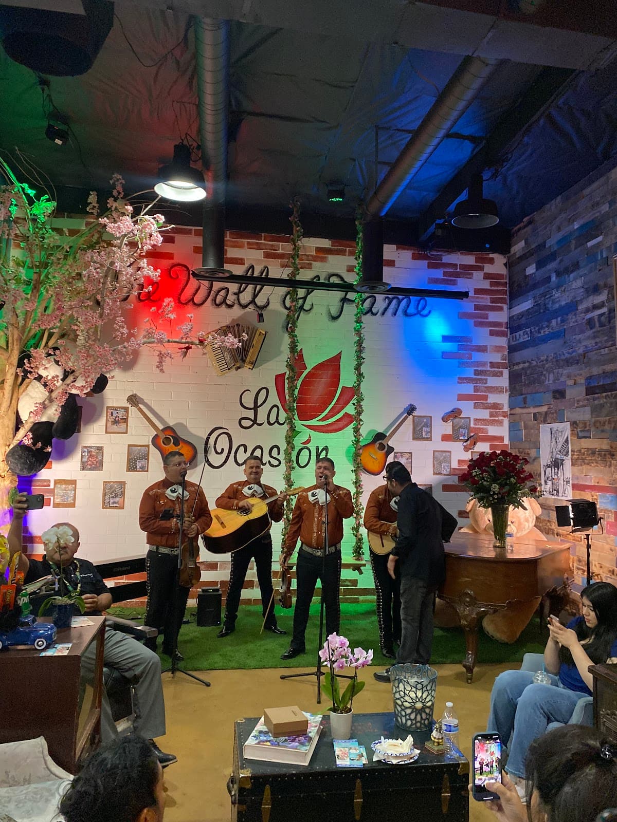 La Ocasion Florist and Cafe - Image 1